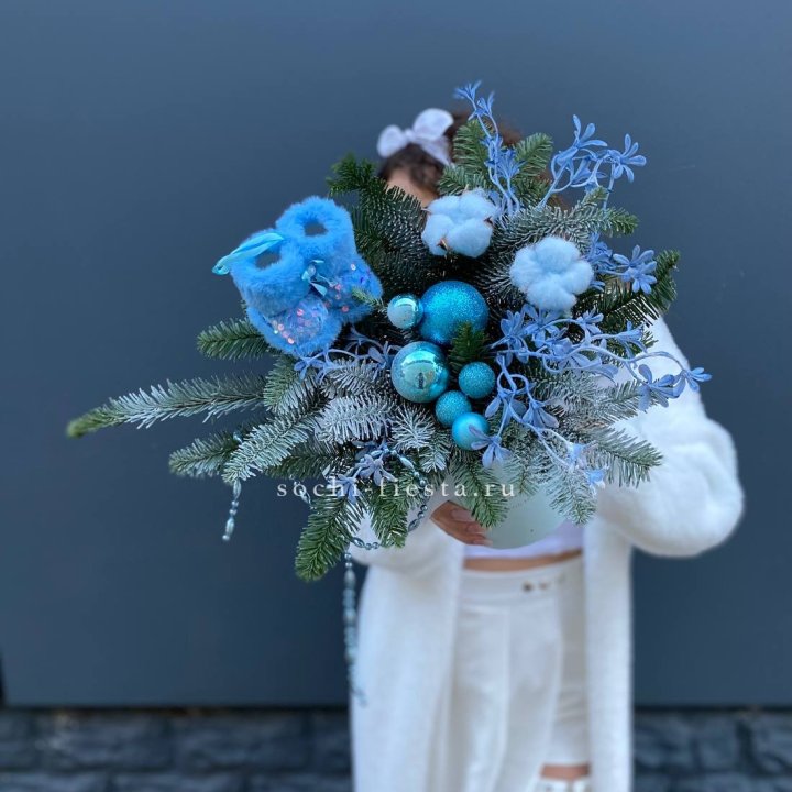 Композиция "Беби блю" в Адлере