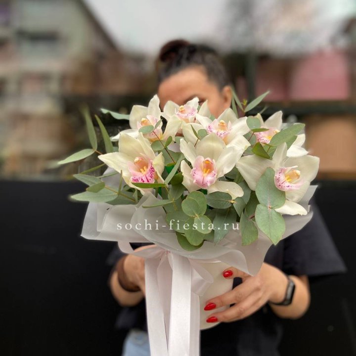 Бокс с орхидеями в Адлере