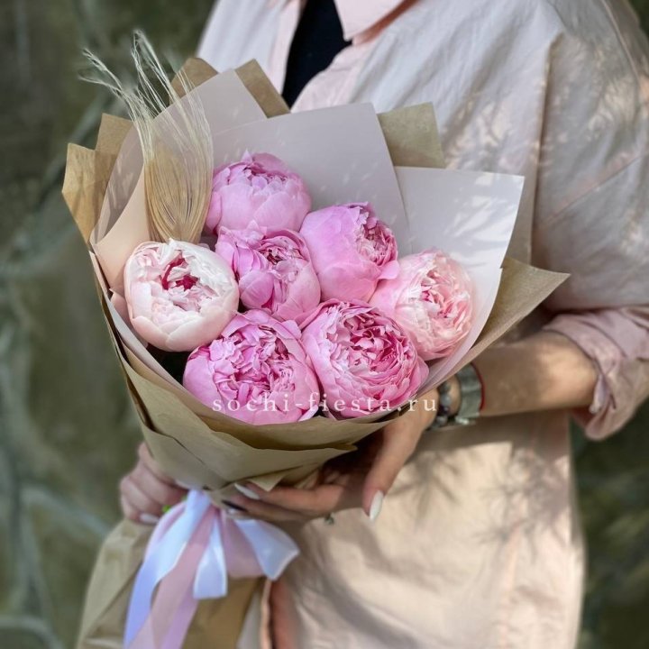 Букет пионов "Венди" в Адлере