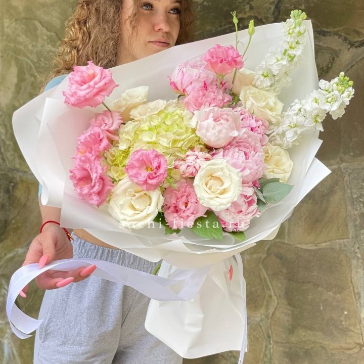 Букет с пионами №3 в Адлере