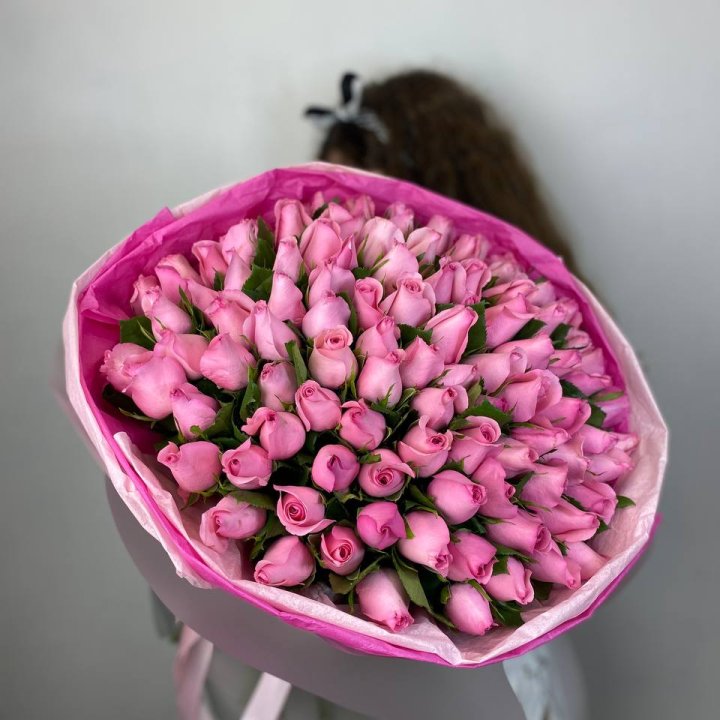 101 розовая роза "Опала" с доставкой в Адлере