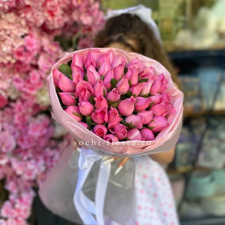 51 роза опала с доставкой в Адлере