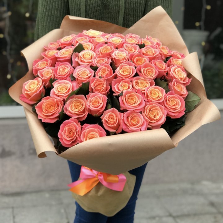 55 роз мисс пигги в Адлере