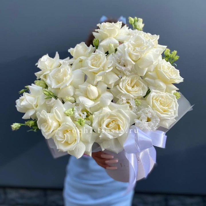 Коробка с цветами "Swan" в Адлере