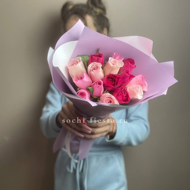Букет из 15 роз Микс (Кения) в Адлере