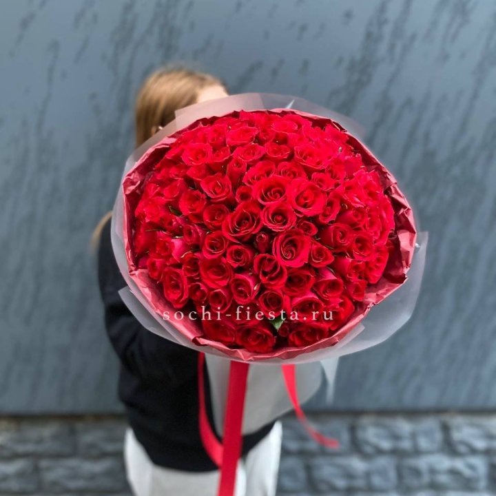 101  красная кенийская роза  с доставкой в Адлере