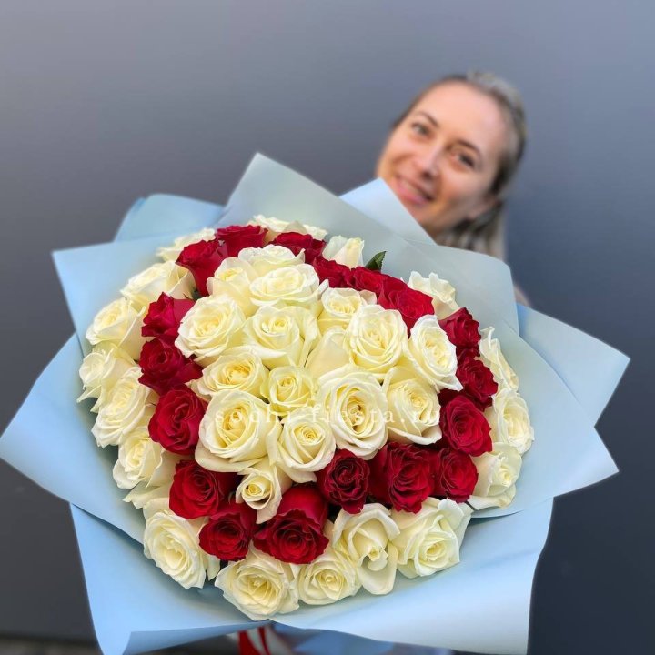 51 роза "Сердце" в Адлере