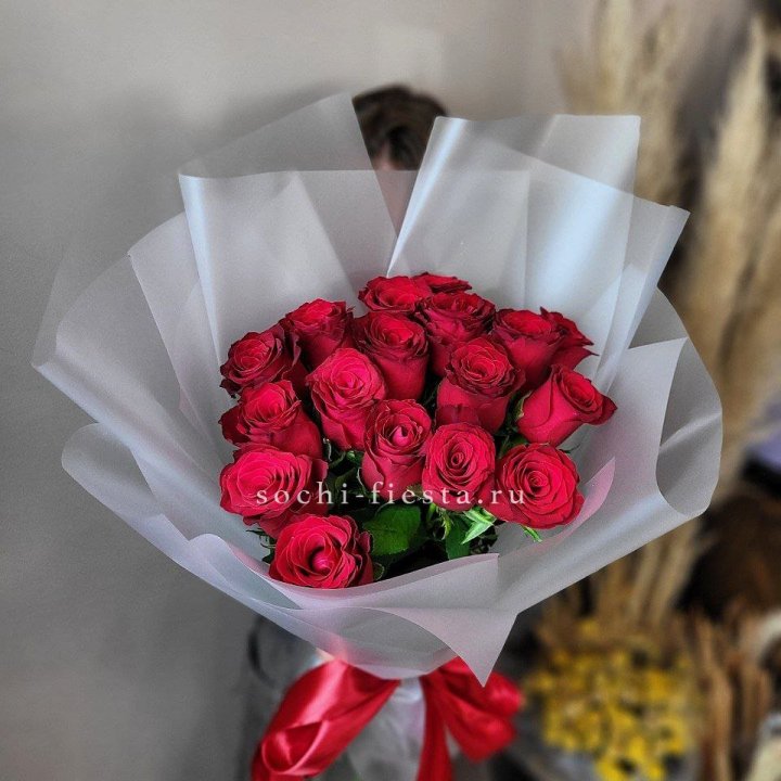 17 красных роз "Нет времени ждать" в Адлере