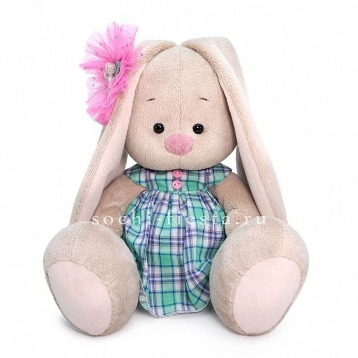 Зайка Ми в клетчатом платье в Адлере