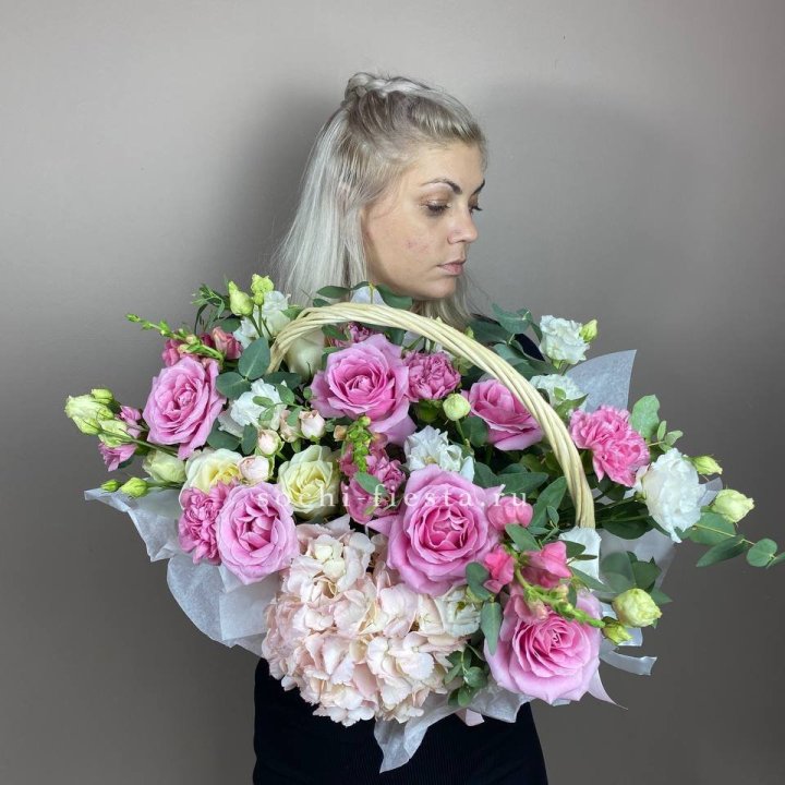 Цветочная корзина № 5 в Адлере