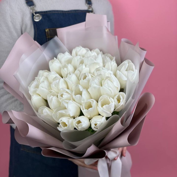 Букет белых тюльпанов Pure в Адлере