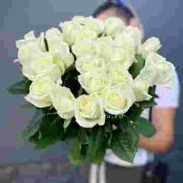 Голландские розы White 25 в Адлере