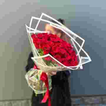 37 красных роз "LOVELY" в Адлере