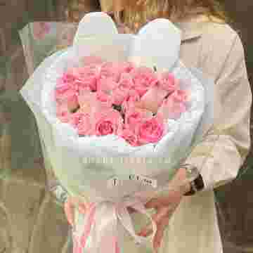 Букет Pinky Rabbit в Адлере