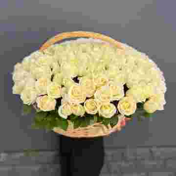 151 белая роза в корзине Rose Basket  в Адлере