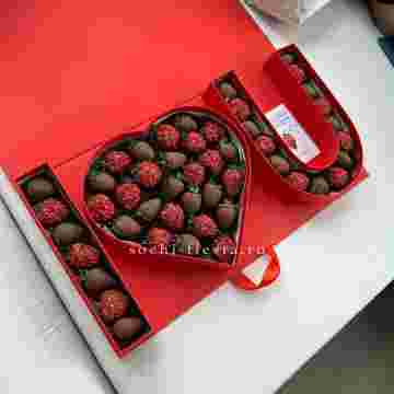 Клубника в шоколаде "I Love you" в Адлере